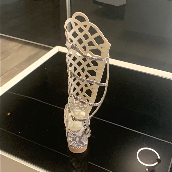 Stuart Weitzman Gladiators Sandals - Picture 4 of 8